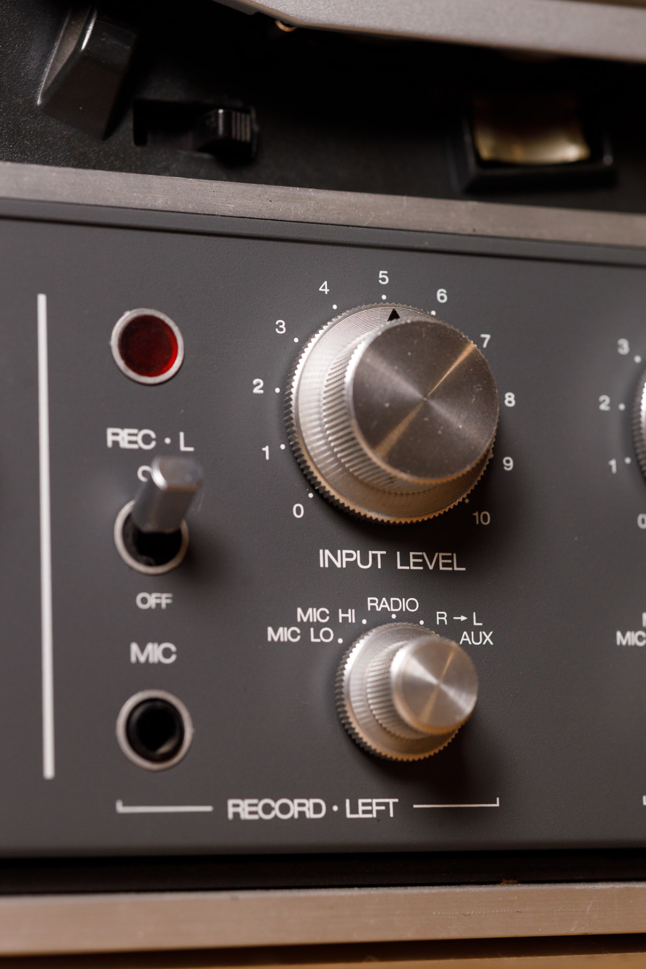 Detalhe do gravador de rolo Revox B77 MKII